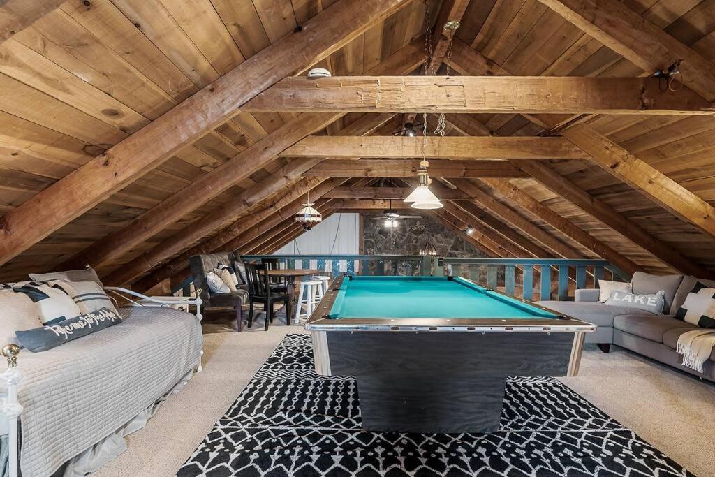 Rustic Cabin, Dock, Firepit, Kayaks & Games Winchester Exterior foto